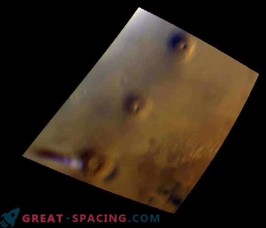 Un nuage inhabituel plane sur Mars