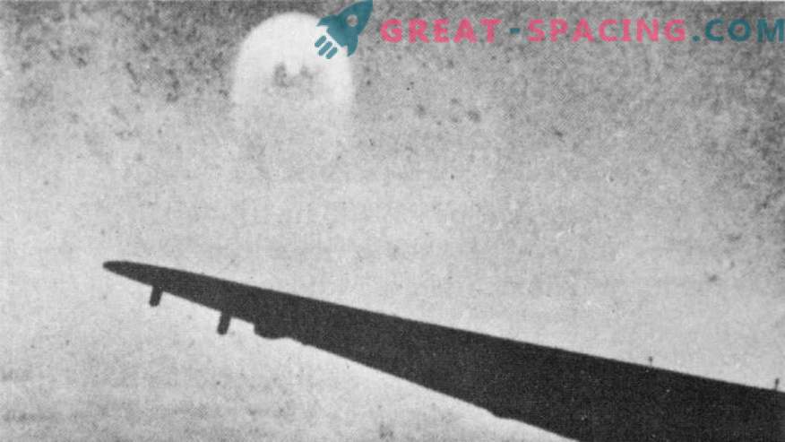 Les tours ou les objets non identifiés d'Hitler: ce qui agite les pilotes militaires en 1944
