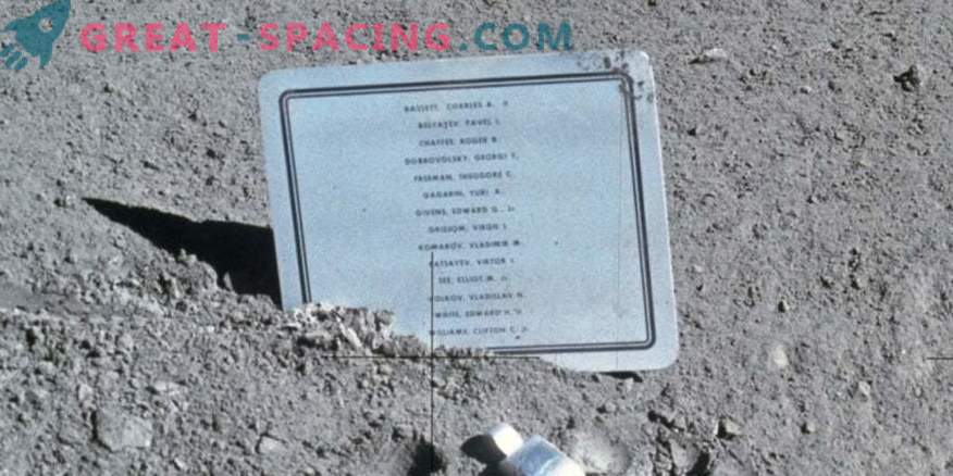 Pourquoi ont-ils laissé un signe sur la lune avec les noms des astronautes morts