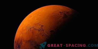 Surprise from the Martian equator
