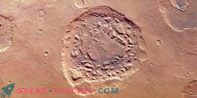 Nowy krater na Marsie lub super wulkan?