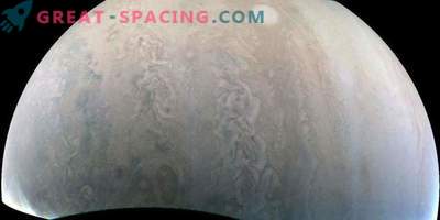 La violente tempête de Jupiter à la rencontre de Juno