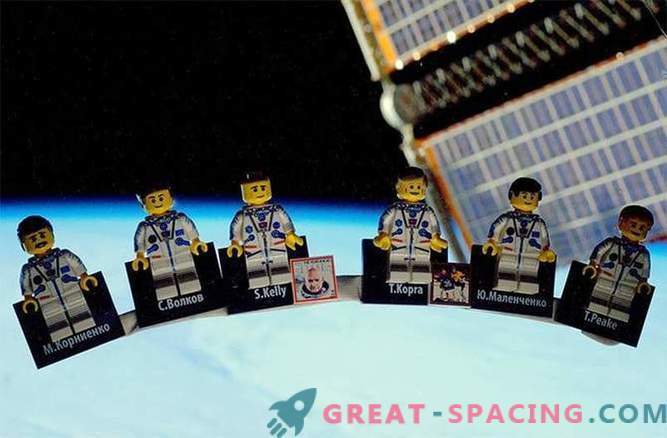 L'astronaute britannique présente la station spatiale LEGO destinée aux free riders