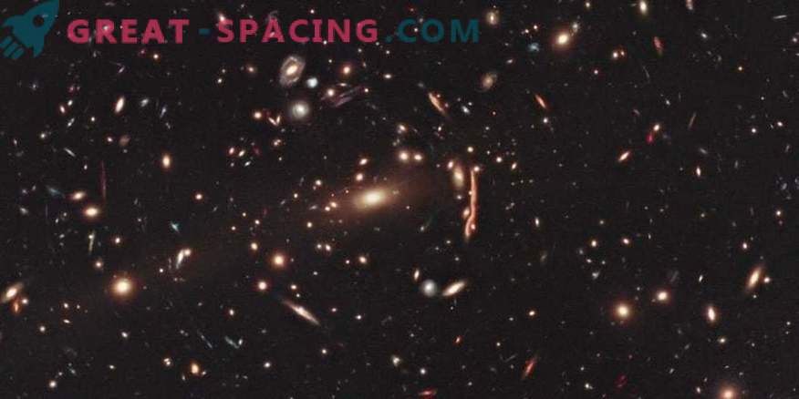 Le groupe galactique massif a donné à Hubble une super approximation