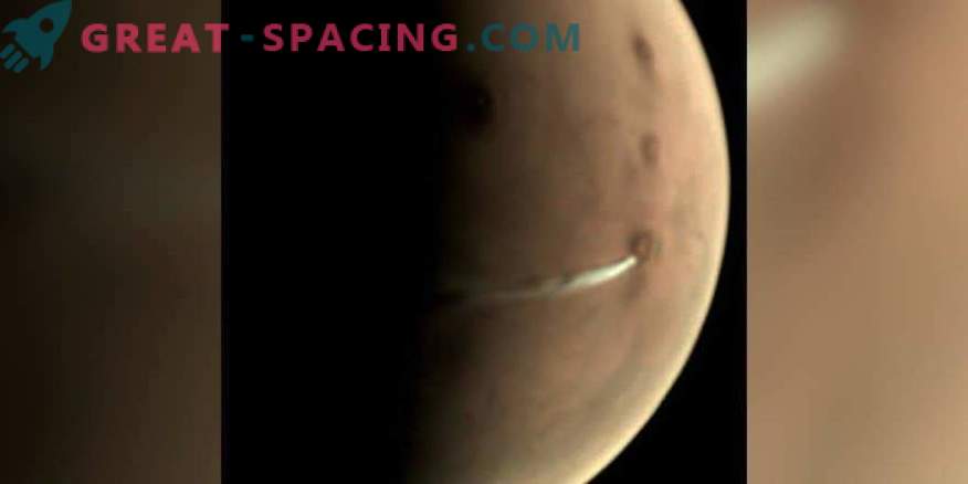Activité volcanique sur Mars? Le mystérieux nuage s’étend sur le volcan martien