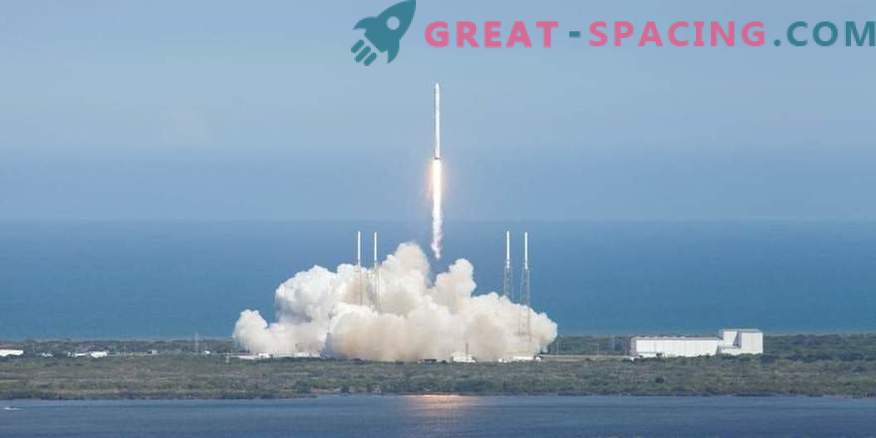 SpaceX reporte la date d'envoi des touristes sur l'orbite lunaire