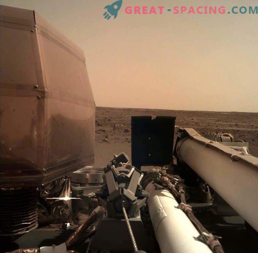 InSight admire la beauté martienne