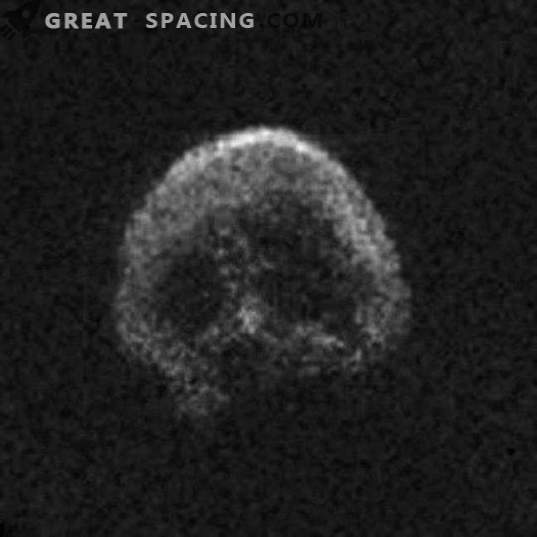 Un crâne cosmique étrange s'envole vers la Terre. Un astéroïde est-il dangereux pour notre planète?