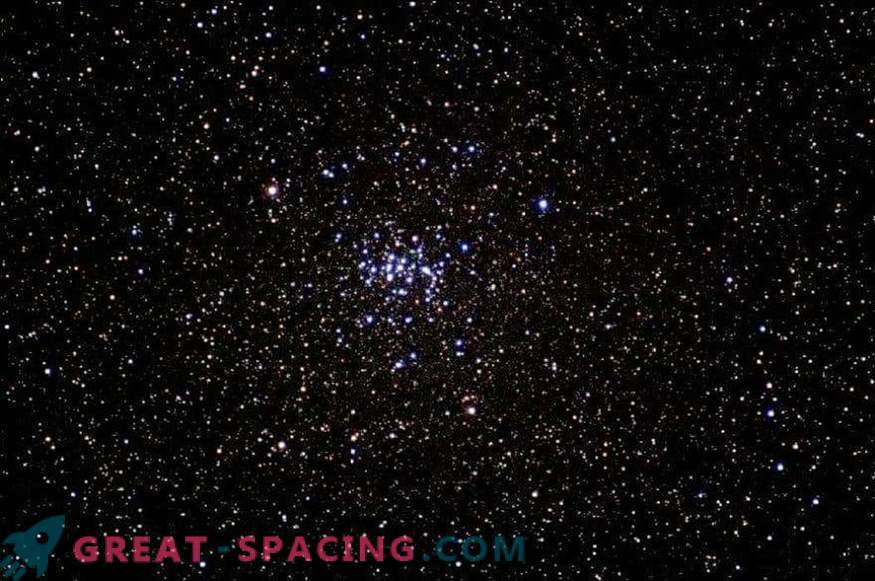 Une étoile double a été trouvée dans le cluster NGC 2632