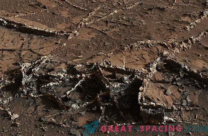 Mars Rover découvre des traces de minéraux