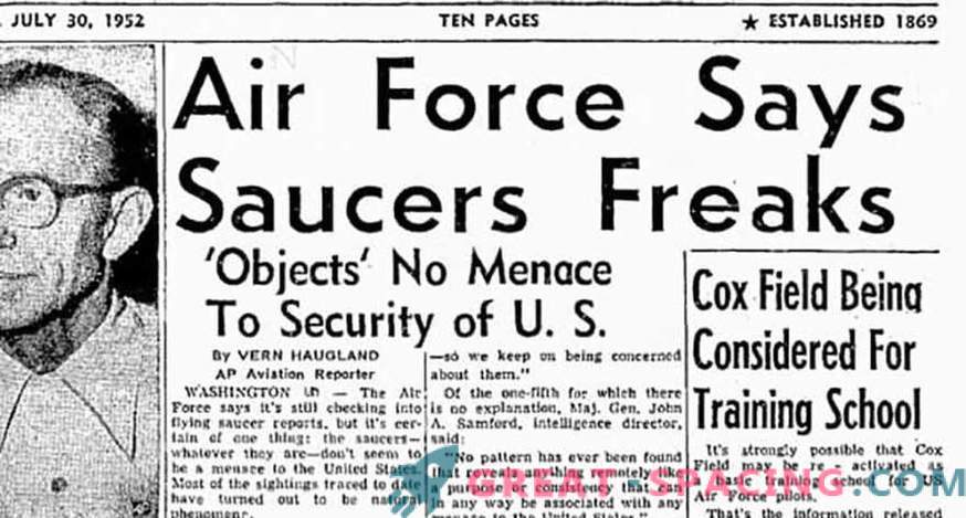 Comme décrit par des objets non identifiés en 1952 au-dessus de Washington. Articles de journaux