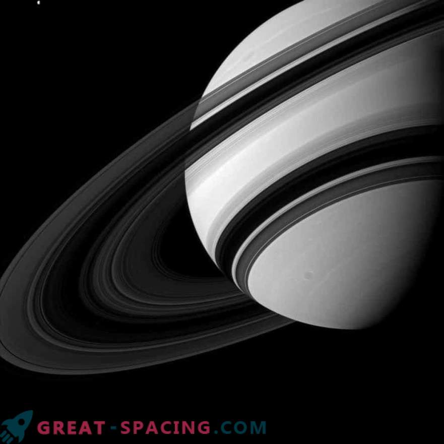 L'appareil Cassini a brûlé dans les cieux de Saturne