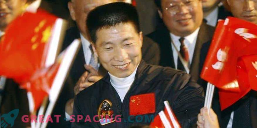 La Chine augmente l’équipage aux dépens des astronautes civils