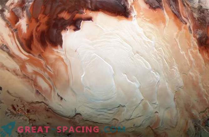 Space cappuccino: de délicieuses boucles au pôle sud de Mars