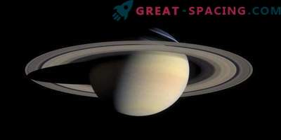 Formation mystérieuse dans le champ magnétique de Saturne