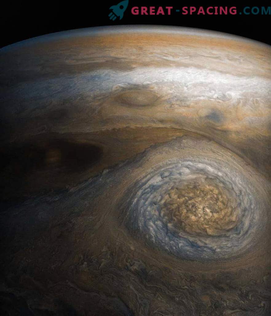 Why is a distant star very similar to our Jupiter