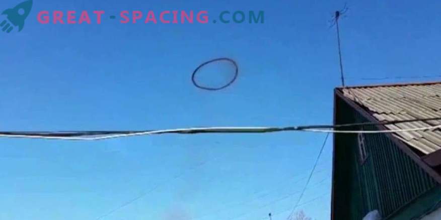 Un étrange anneau noir est apparu sur le ciel du Montana. Vidéo