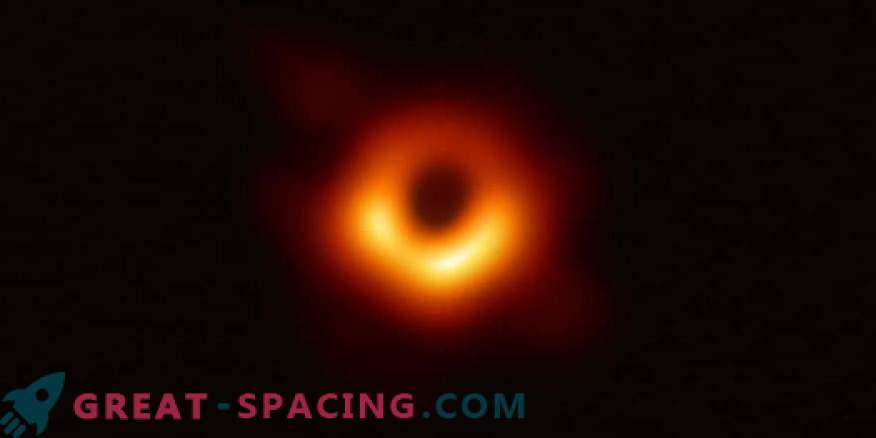 Devant vous la première photo d'un trou noir