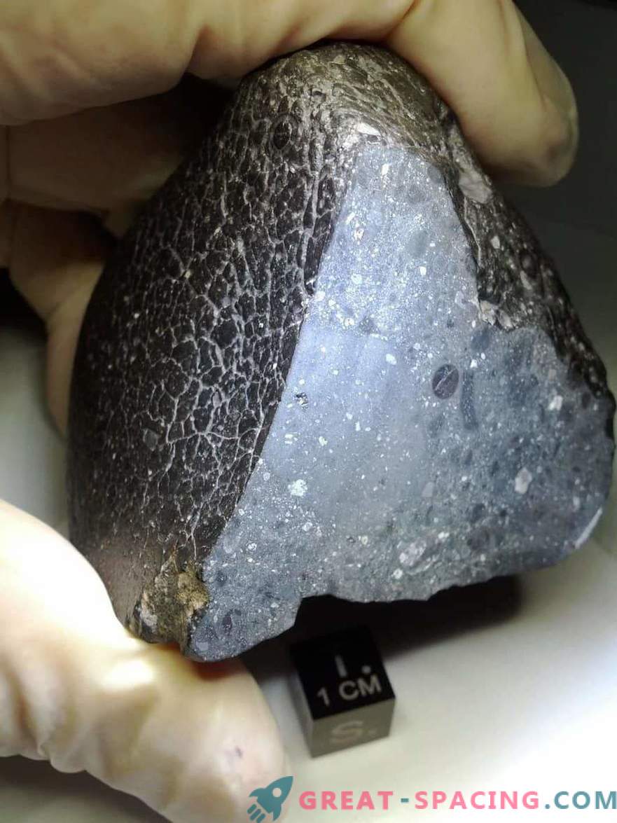 Les météorites ont amené de l'eau sur Terre au cours des deux premiers millions d'années