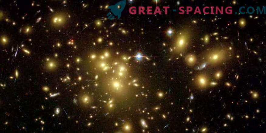 Une étude complète de la fusion du groupe de galaxies MACS J0417