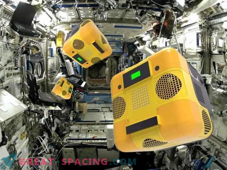 Qu'est-ce que le robot abeille à la station orbitale