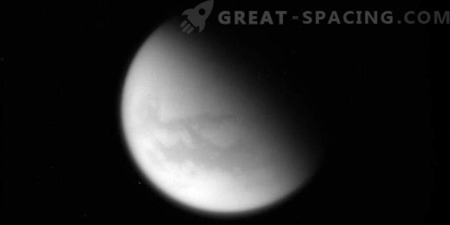 Cassini termine son survol final de Titan