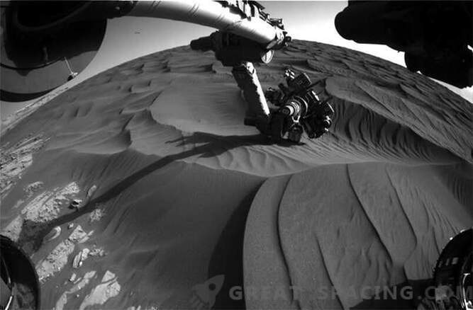 Curiosity explore les dunes de Mars: Photo