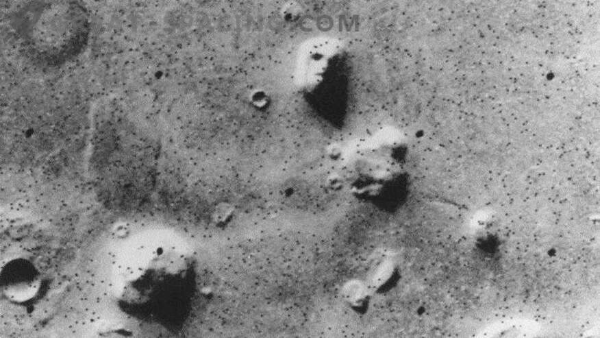 10 objets étranges sur Mars! Partie 1